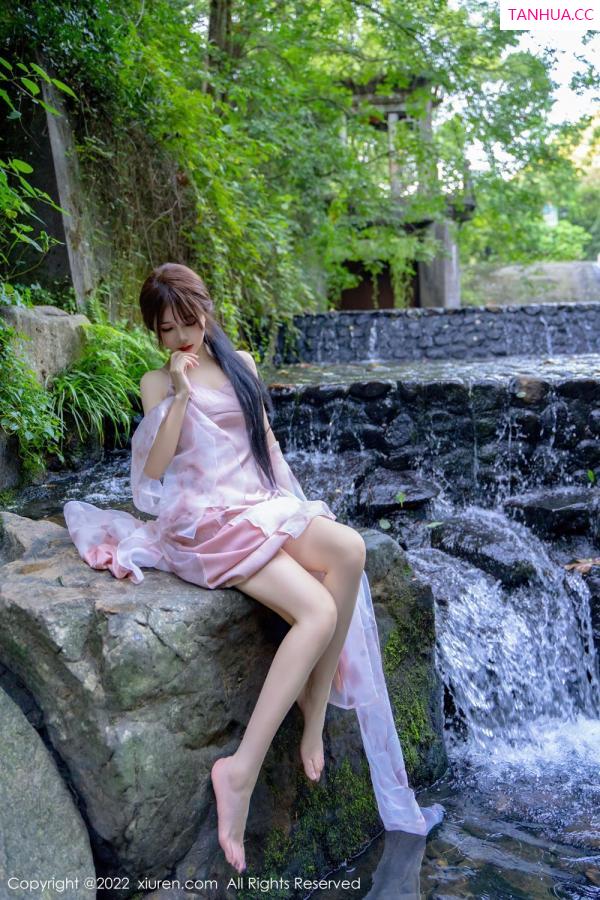 婠婠么  [XiuRen秀人网]高清写真图 2022.10.11 No.5690 婠婠么&小肥莹第29张图片